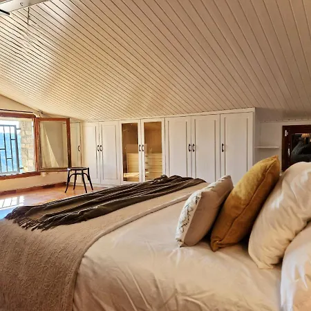 Holiday home Cal Bisbe