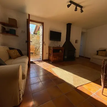 Holiday home Cal Bisbe